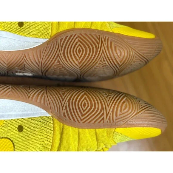 Nike SpongeBob SquarePants x Kyrie 5 SpongeBob CJ6951-700 Mens Size 9